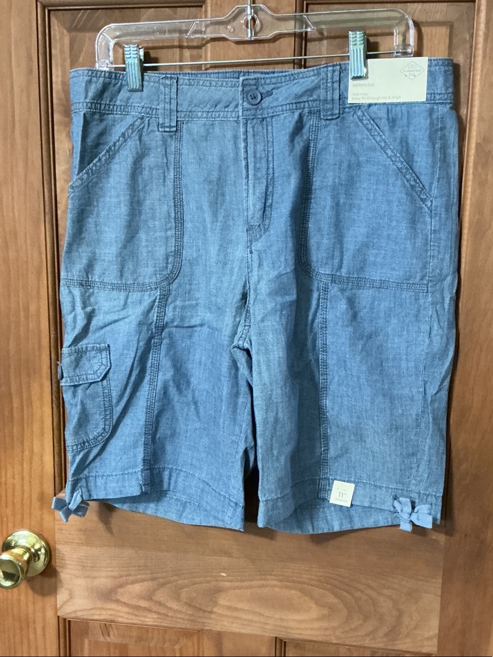 St. John's Bay Lightweight Blue Cargo Shorts with Side Pocket